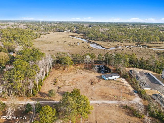 272 Edgewater Drive SW, Shallotte, NC 28470