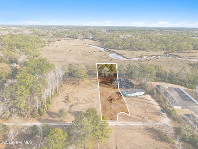 272 Edgewater Drive SW, Shallotte, NC 28470