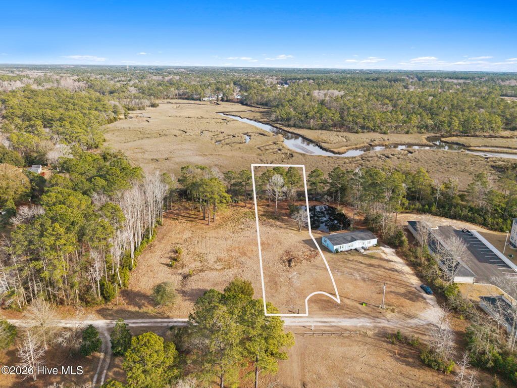 272 Edgewater Drive SW, Shallotte, NC 28470