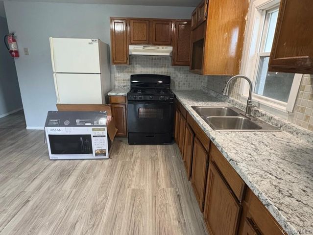 208 Main Street B, Maybrook, NY 12543