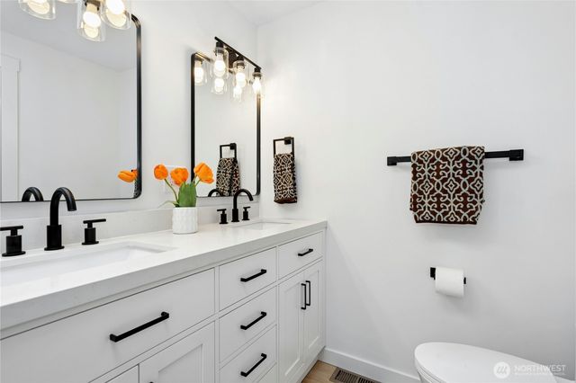 30637 1st Place SW, Federal Way, WA 98023