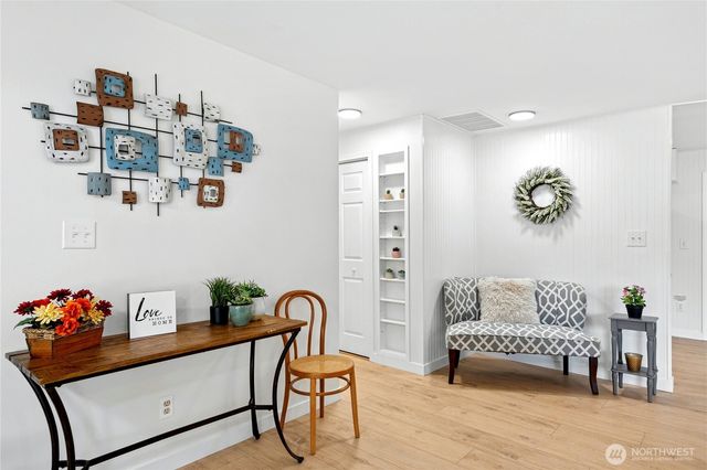 30637 1st Place SW, Federal Way, WA 98023