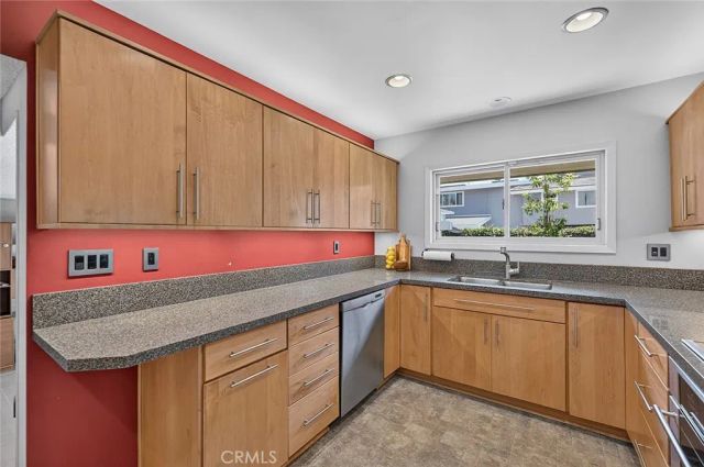 10072 Birchwood, Huntington Beach, CA 92646