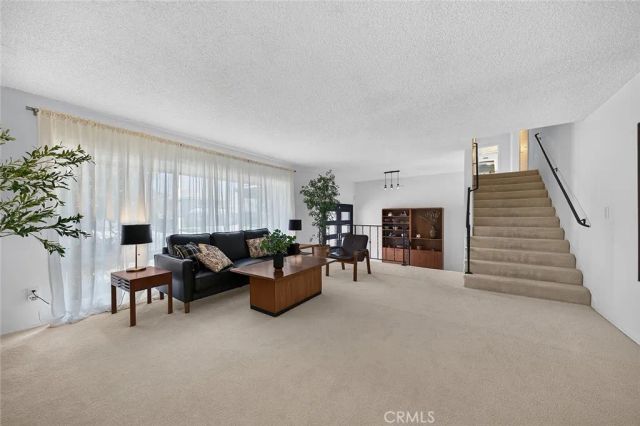 10072 Birchwood, Huntington Beach, CA 92646