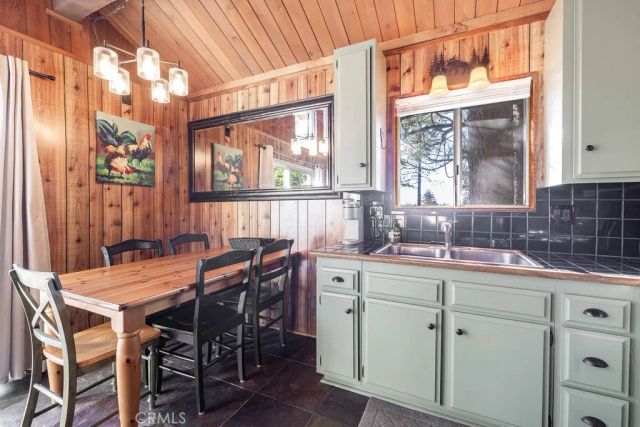 42788 Monterey, Big Bear Lake, CA 92315