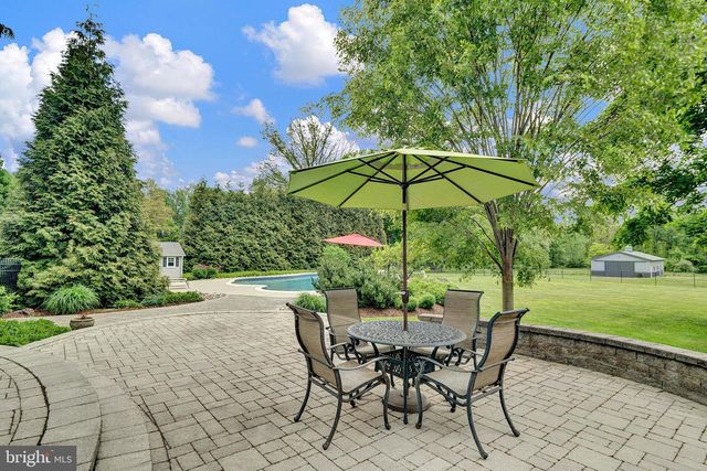 223 LAMBERTVILLE HOPEWELL RD, Hopewell, NJ 08525