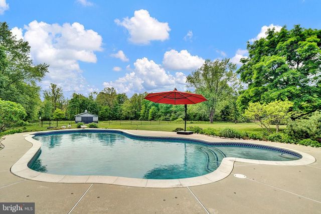 223 LAMBERTVILLE HOPEWELL RD, Hopewell, NJ 08525