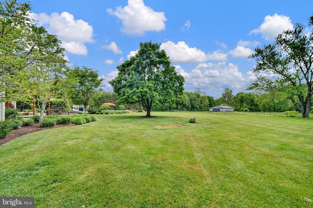 223 LAMBERTVILLE HOPEWELL RD, Hopewell, NJ 08525