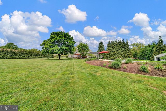 223 LAMBERTVILLE HOPEWELL RD, Hopewell, NJ 08525