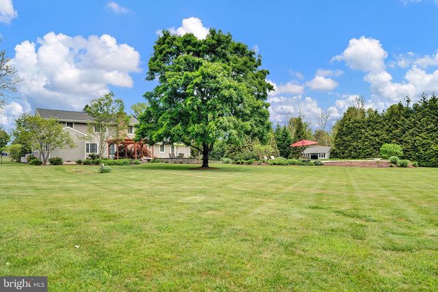 223 LAMBERTVILLE HOPEWELL RD, Hopewell, NJ 08525