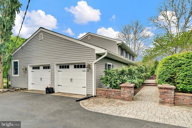 223 LAMBERTVILLE HOPEWELL RD, Hopewell, NJ 08525