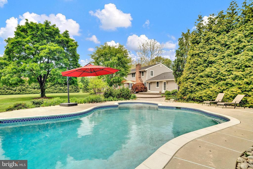223 LAMBERTVILLE HOPEWELL RD, Hopewell, NJ 08525