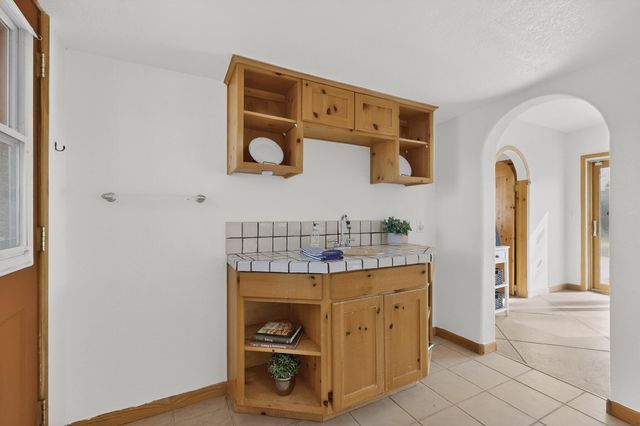 324 Wellesley Drive SE, Albuquerque, NM 87106