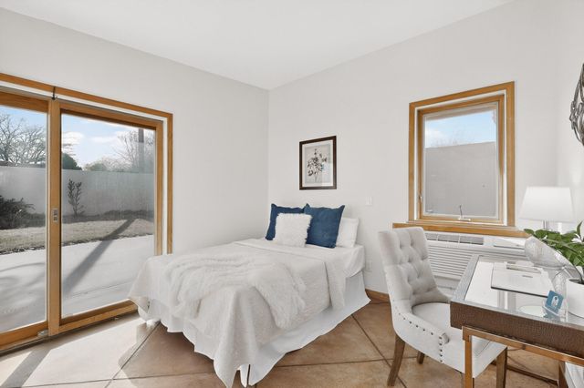 324 Wellesley Drive SE, Albuquerque, NM 87106