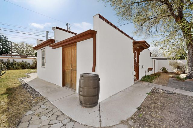 324 Wellesley Drive SE, Albuquerque, NM 87106
