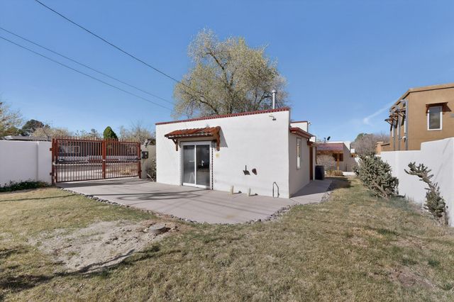 324 Wellesley Drive SE, Albuquerque, NM 87106