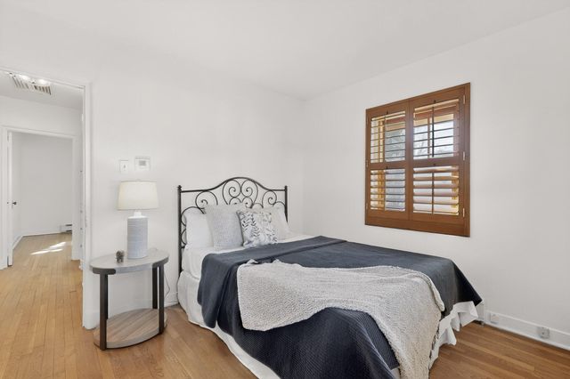 324 Wellesley Drive SE, Albuquerque, NM 87106