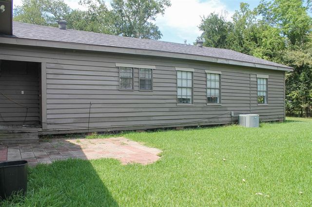404 W Mimosa Drive, Sulphur, LA 70663