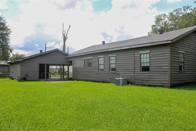 404 W Mimosa Drive, Sulphur, LA 70663