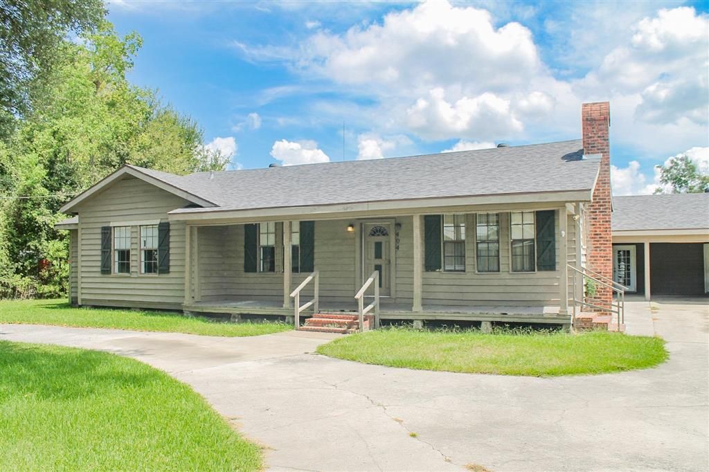 404 W Mimosa Drive, Sulphur, LA 70663