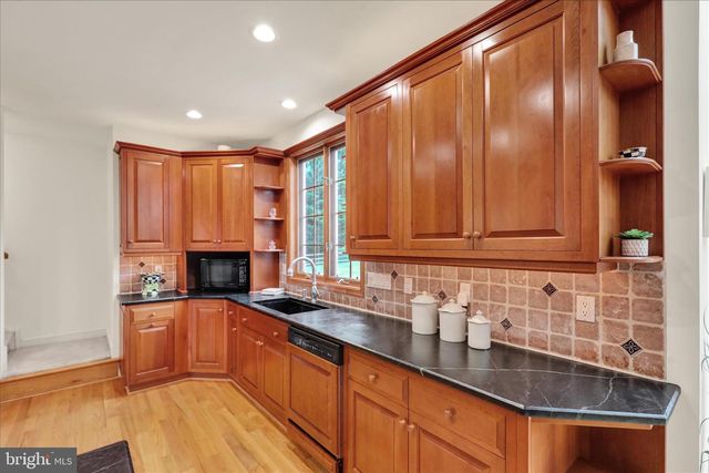 31 BARRINGTON LN, Chester Springs, PA 19425