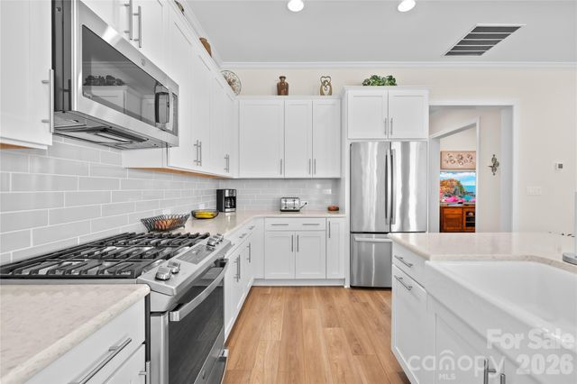 454 Bowline Drive, Denver, NC 28037