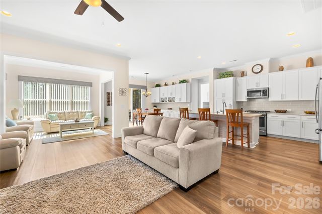 454 Bowline Drive, Denver, NC 28037