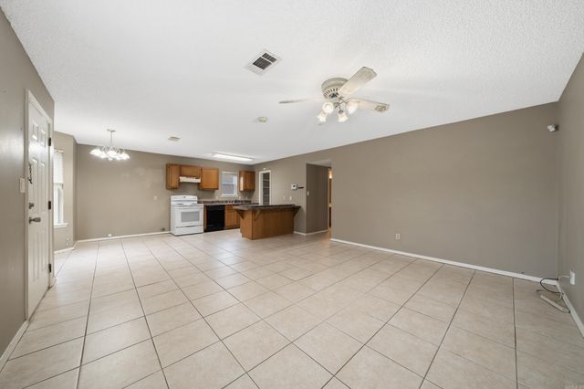 167 Chelle St, Hot Springs, AR 71913