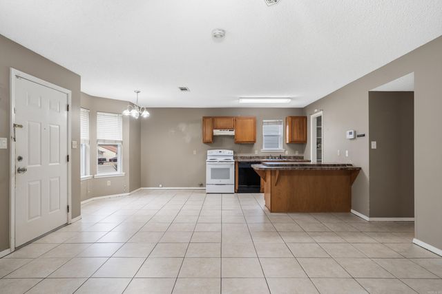 167 Chelle St, Hot Springs, AR 71913