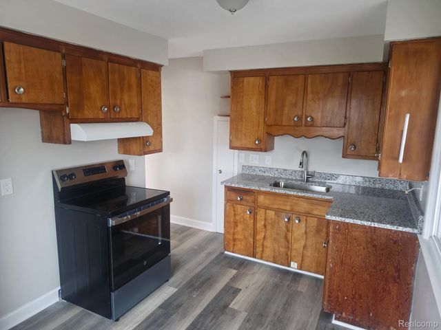 912 Markham Street, Flint, MI 48507