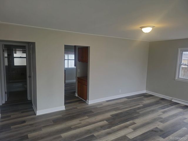 912 Markham Street, Flint, MI 48507