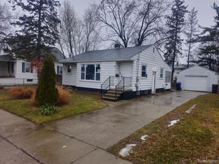912 Markham Street, Flint, MI 48507