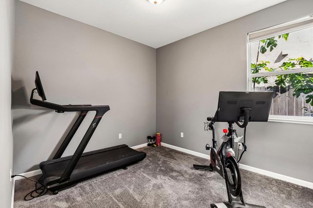 9008 Clarissa Dr, Orangevale, CA 95662