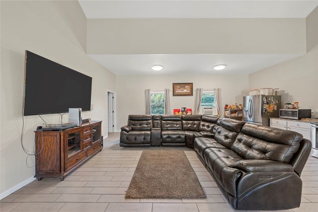 1571 Highland Parkway, China Spring, TX 76633