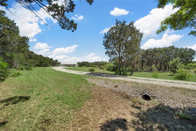 1571 Highland Parkway, China Spring, TX 76633