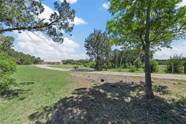 1571 Highland Parkway, China Spring, TX 76633