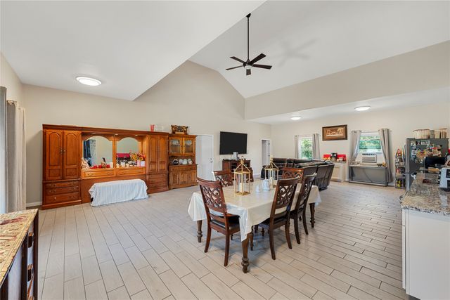 1571 Highland Parkway, China Spring, TX 76633