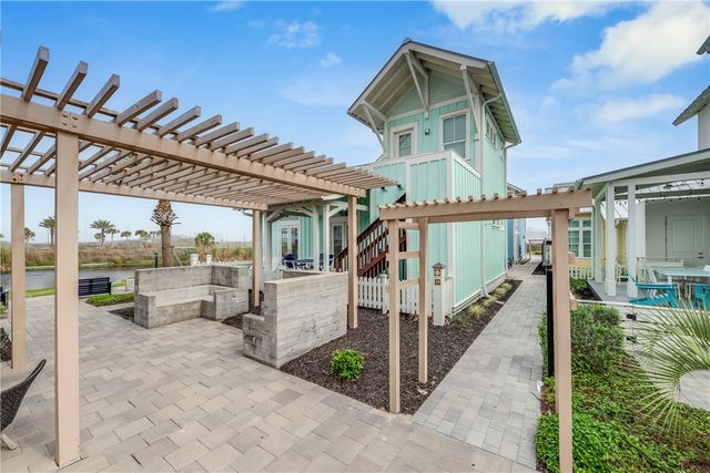 600 Center Square North 17, Port Aransas, TX 78373