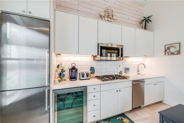 600 Center Square North 17, Port Aransas, TX 78373