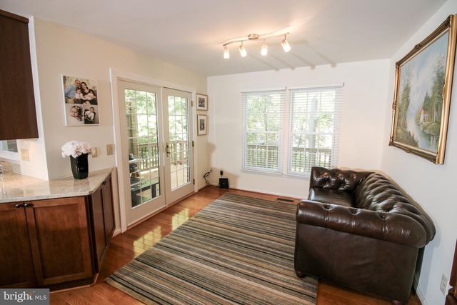 1392 PARK GARDEN LN, Reston, VA 20194