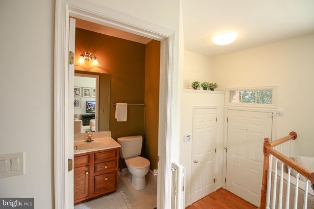 1392 PARK GARDEN LN, Reston, VA 20194
