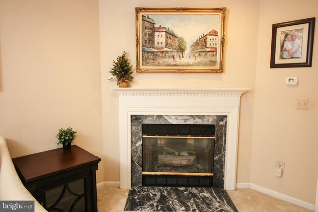 1392 PARK GARDEN LN, Reston, VA 20194