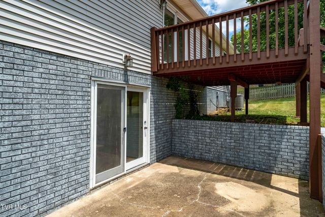105 Millstone Drive, Johnson City, TN 37615