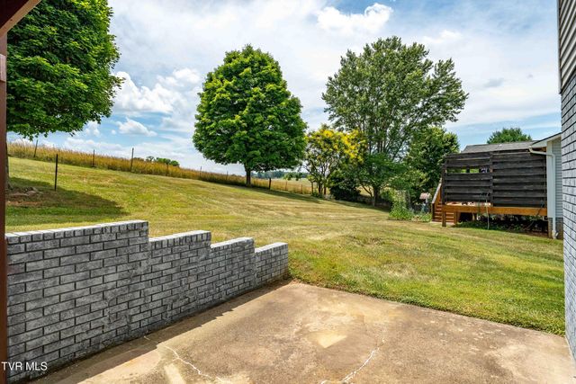 105 Millstone Drive, Johnson City, TN 37615