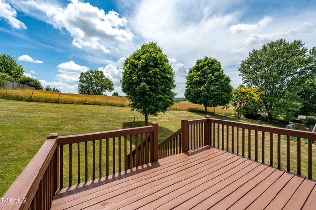 105 Millstone Drive, Johnson City, TN 37615