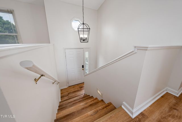 105 Millstone Drive, Johnson City, TN 37615