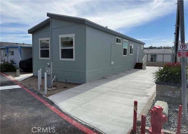 3030 Oceanside Boulevard 10, Oceanside, CA 92054