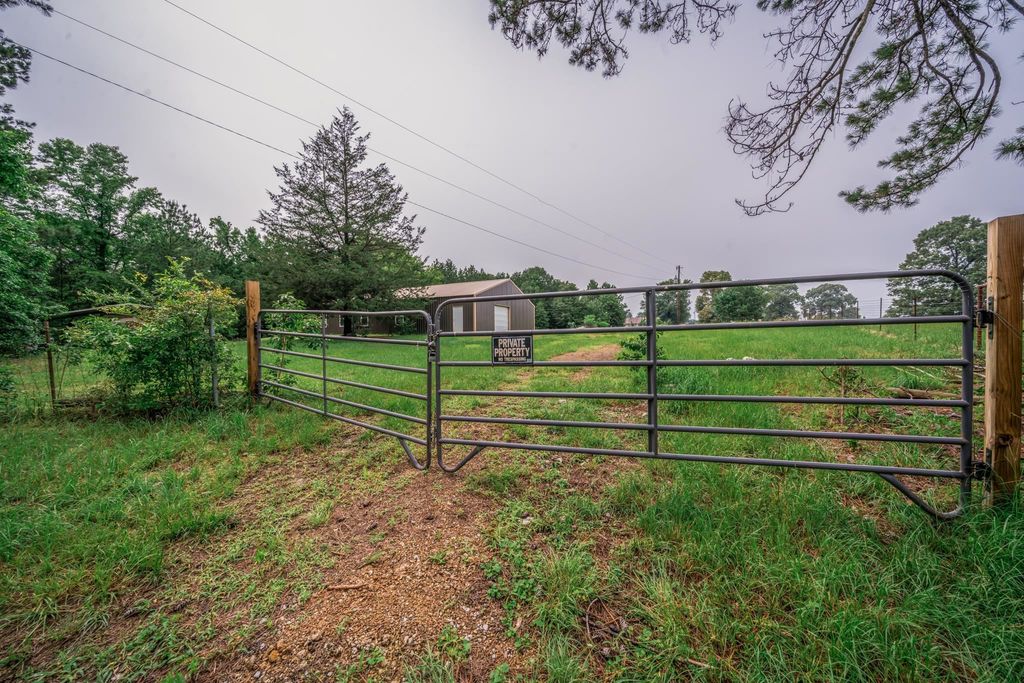 150 Norfolk, Gilmer, TX 75640
