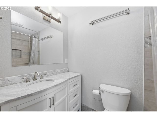 2612 SAGE St, Eugene, OR 97404