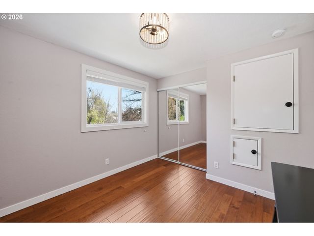 2612 SAGE St, Eugene, OR 97404